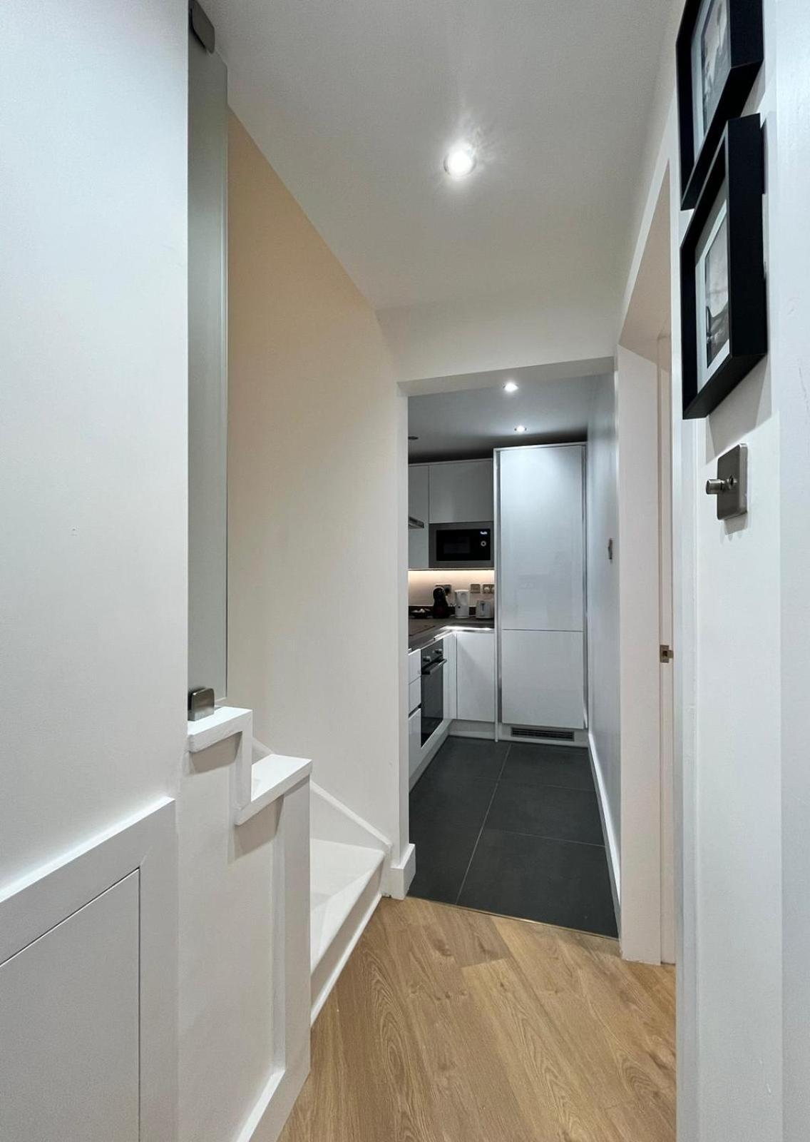 Cozy And Peaceful Apartment With Terrace In Hackney London Exterior photo